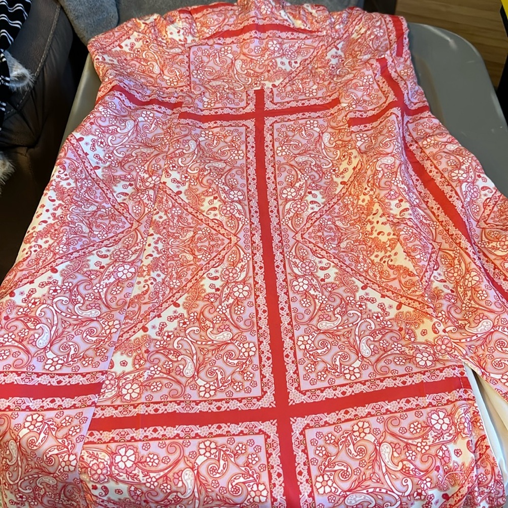 Great patern dress with a slip